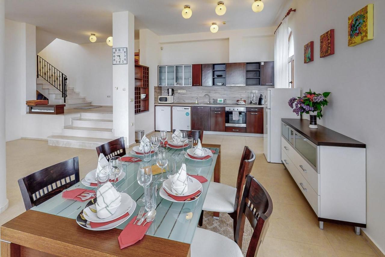 Lighthouse Luxe Estate Apart & Villas บัลชิค ภายนอก รูปภาพ