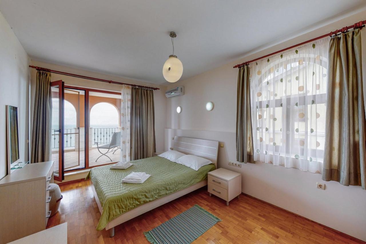 Lighthouse Luxe Estate Apart & Villas บัลชิค ภายนอก รูปภาพ